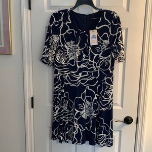 Woman’s dress by inanimate trump navy and white size xl NBW NWT